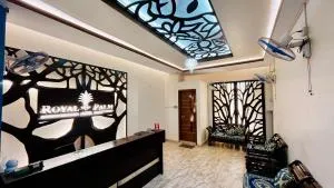 Hotel Royal Palm - 斯里曼加尔乌帕齐拉