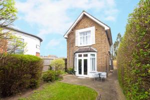 Holiday House Close to Heathrow