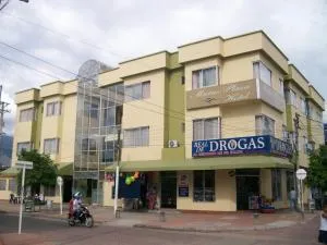 Hotel Marux Plaza - Tocaima