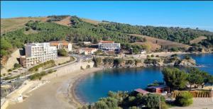 T2 Vue mer à 15 min de Collioure