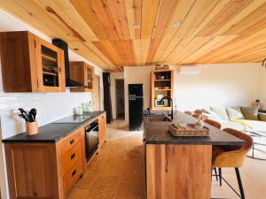 "Bergerie coasina" avec piscine et vue mer