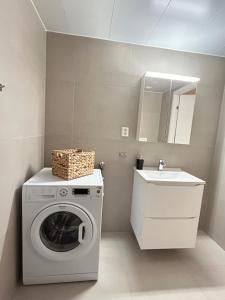 City Center ocean view Vervet apartment