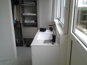 Villas Maison Terral, piscine privee, entre Sarlat et Rocamadour : photos des chambres