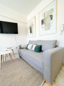 Saavedra 118 5°B by depptö