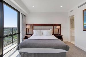 Luxurious Apartment 1BR Free Carpark Gym Pool & HotTub - 4hvězdičkové hotely ve městě Auckland