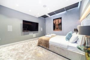 Luxury 3 BDR House with garden next to Battersea Park