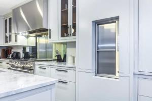 Luxury 3 BDR House with garden next to Battersea Park