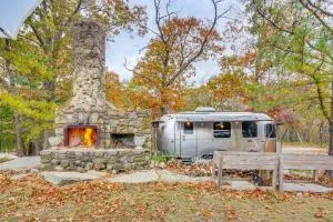 Airstream and Ocean View Unique Gloucester Getaway - 伊普斯威奇