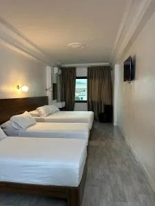 Boulevard Crystal hôtel - 艾西拉