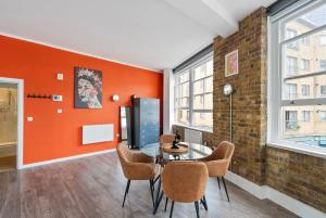 New & Spacious Studio in Old St