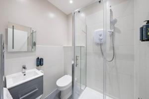 New & Spacious Studio in Old St