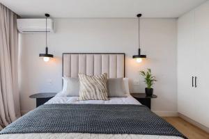 Luxe 3-Bedroom Gem in Green Point