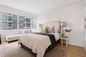 Luxe 3-Bedroom Gem in Green Point