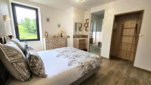 Appartements Gite de France Le nid des grisets 4 epis - Gite de France 8 personnes MAE-4591 : photos des chambres