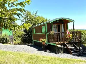 Gîte de France La roulotte - Gîte de France 4 personnes MAE-4651 - Louignac