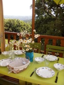 Appartements Gite de France La roulotte - Gite de France 4 personnes MAE-4651 : photos des chambres