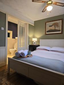 Unique Cardiff Centre couples retreat, 1 bed maisonette