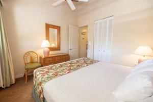 One-Bedroom Apartment - Beach Front room in Napili Sunset Beach Front Resort