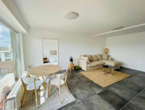 One comfortable bedroom flat with terrace