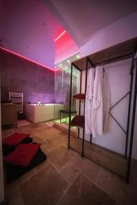 Appart’Détente *JACUZZI *HAMMAM*SAUNA* - 马尔赛