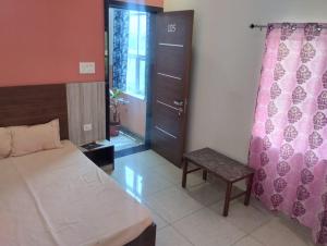 Hiramani Hotel