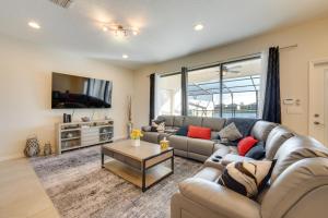 13 Mi to WDW Family Home with Private Pool and Perks!