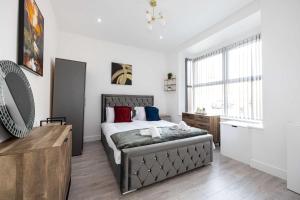 Newly Refurbished 4Bedroom House nr City Centre