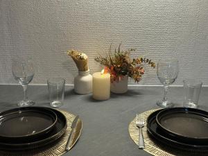 Appartements LeRelaisdOdile - Studio Confort - Proche Hopital - Ideal Couple & Travailleur- Acces Autoroute Rapide : photos des chambres