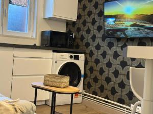 Appartements LeRelaisdOdile - Studio Confort - Proche Hopital - Ideal Couple & Travailleur- Acces Autoroute Rapide : photos des chambres