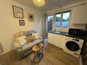 Appartements LeRelaisdOdile - Studio Confort - Proche Hopital - Ideal Couple & Travailleur- Acces Autoroute Rapide : photos des chambres