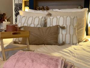 Appartements LeRelaisdOdile - Studio Confort - Proche Hopital - Ideal Couple & Travailleur- Acces Autoroute Rapide : photos des chambres