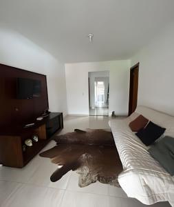 Bela casa 3 quartos perto do Buritis