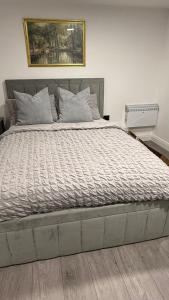 Irtaza charming suite