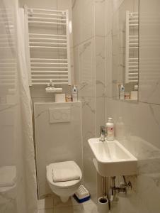 Bennys Rooms Brussels City Centre