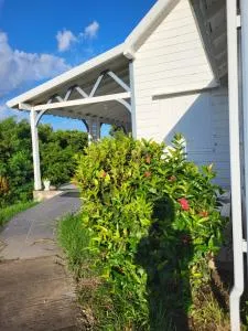 Beaufils Cottage - Les Basses