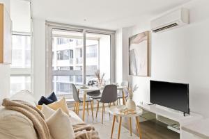 Modern 2BR Apartment Near to Southern Cross