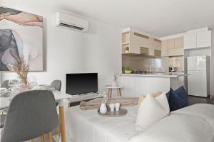Modern 2BR Apartment Near to Southern Cross
