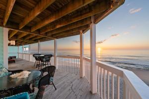 Nestled Inn Ocean Views at Kure Beach - Ubytování bez kategorie ve městě Kure Beach