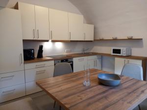 NRV twee-persoonskamer met gemeenschappelijke keuken