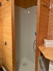 Chalets Les sapins : photos des chambres