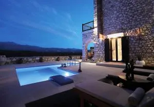 Deluxe Villa Lacasa 2 With Private Swimming Pool - Skepastí