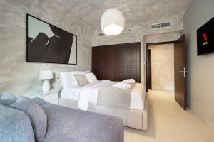 Stylish 1-BR Oasis Minutes from Burj & Dubai Mall