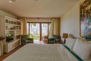 Front Beach 3 bedroom cozy apartment 8 guests