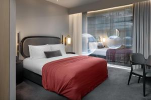 Standard Room with Queen Bed and City View room in The Stratford Hotel London