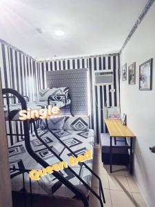 Fully 2br 8Spatial Condo Maa with netflix, poolwifi