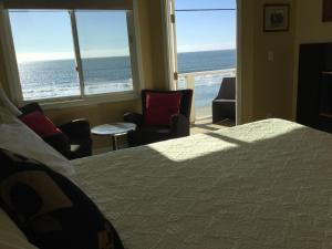 The Oceanfront Stay on MiramarBeach HMB