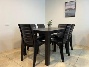 Trendy apartment 2 bedroom 1 bath