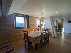Appartements Appartement a la ferme vosgienne avec terrasse, cheminee et wifi - FR-1-589-759 : photos des chambres
