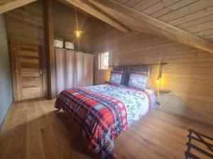 Maisons de vacances Chalet familial avec sauna et terrasse pres du lac - FR-1-589-758 : photos des chambres