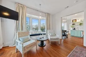 The Washington - Mineyahta-on-the Bay